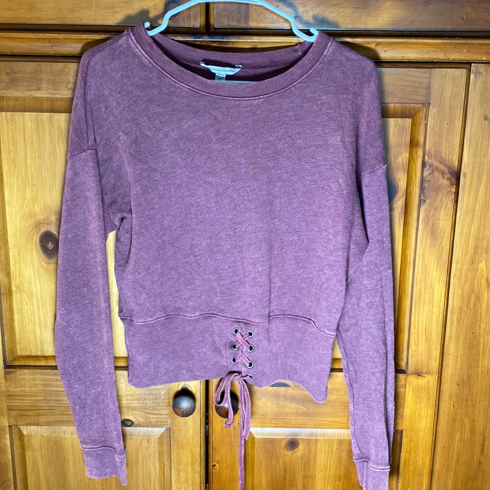 American Eagle Outfitters Maroon Sweater Sweatshirt Top With Knot and Ties